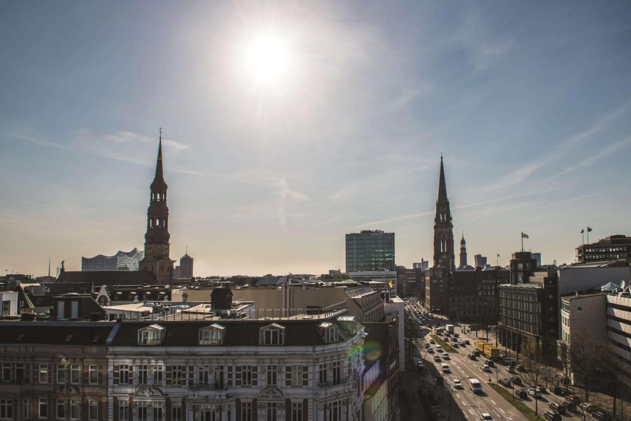 Hotel Adina Speicherstadt Amburgo