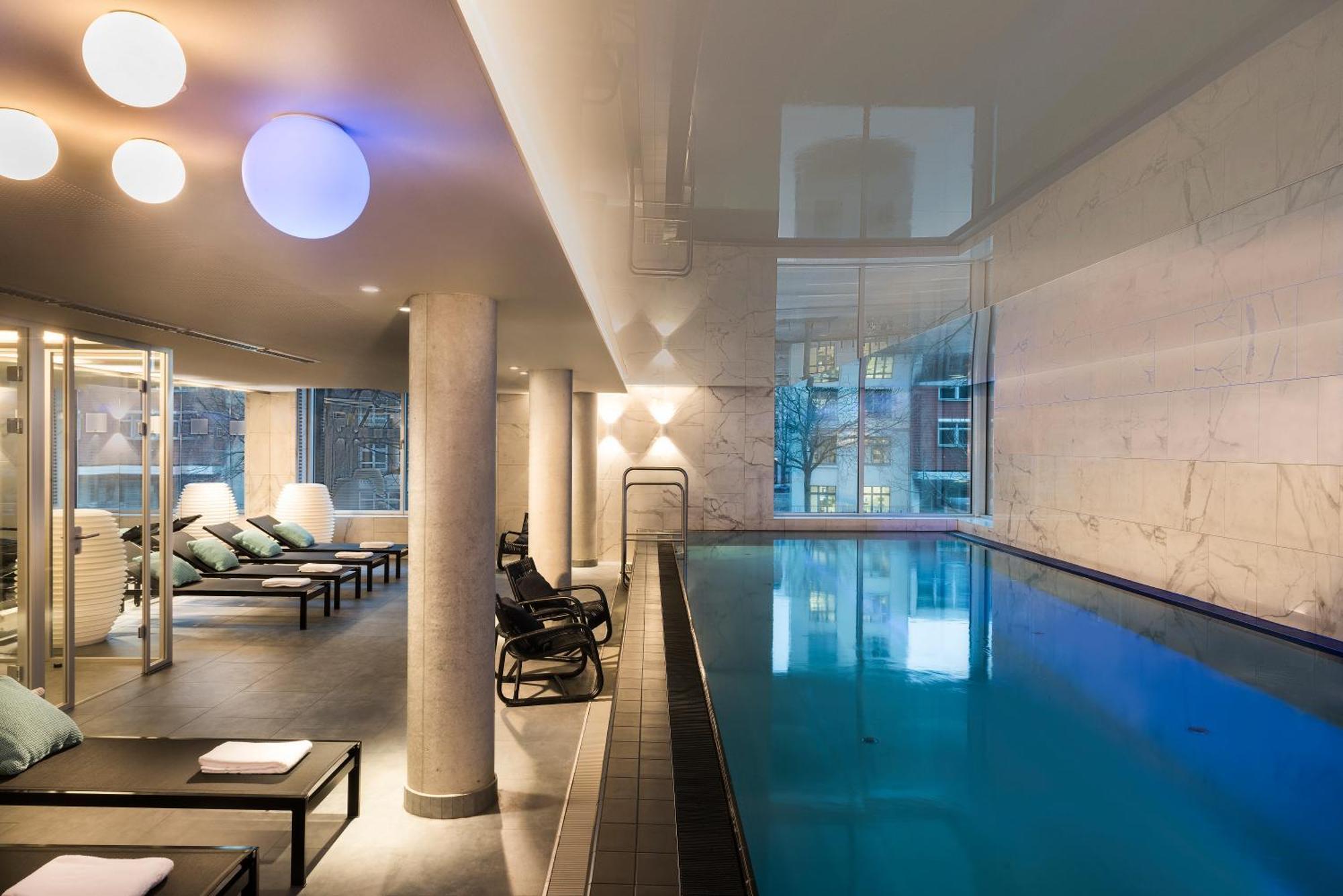 Adina Speicherstadt 4*